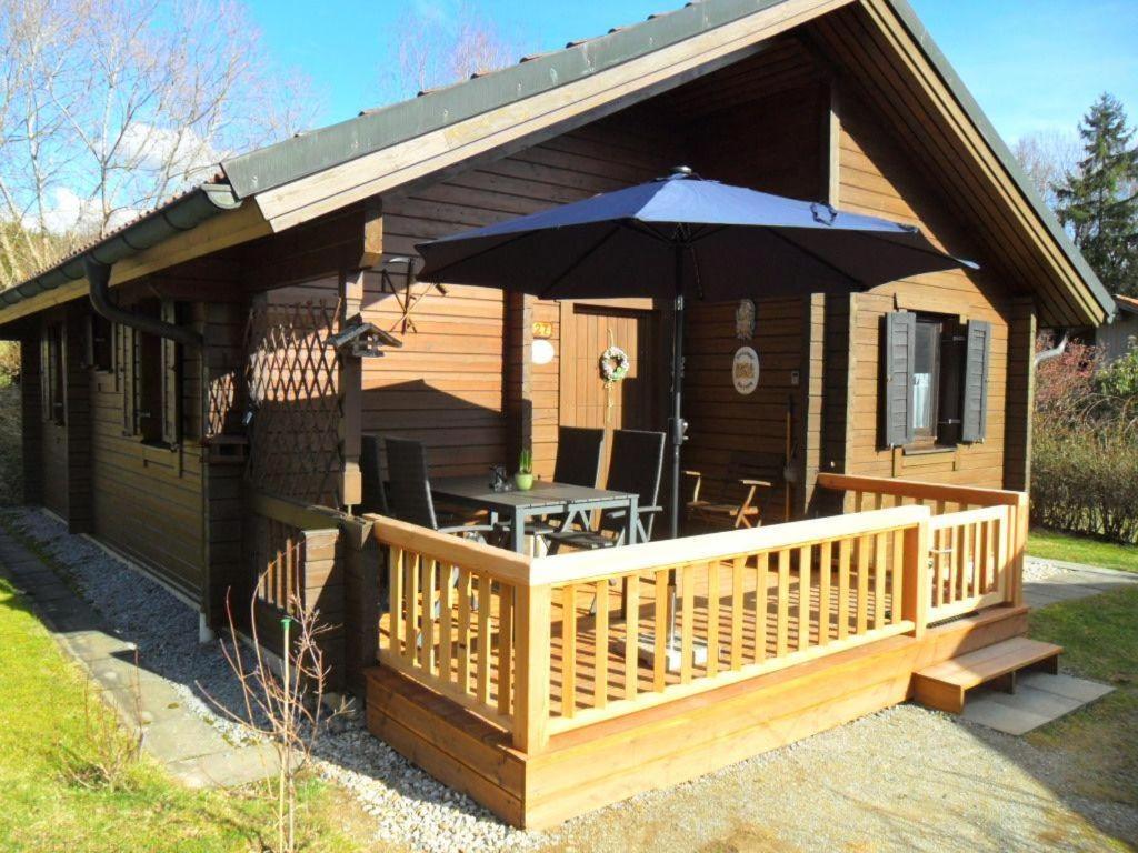 Komfortables-Ferienblockhaus-Nr-27-56-Qm-Bis-4-Personen-Viechtach-Jaegerpark Eksteriør billede